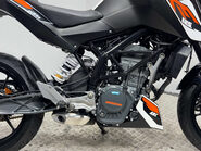 KTM Duke 2016 5k new part 125cc learner naked new mot serviced warranty 20