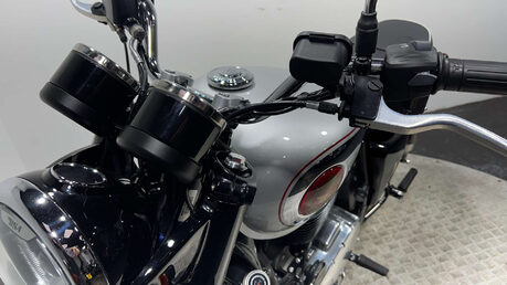 BSA Gold Star 650 2024 only 324 miles retro bike with a twist 650cc single 39
