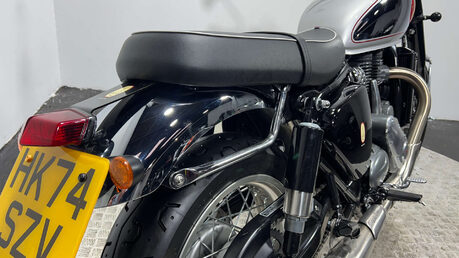 BSA Gold Star 650 2024 only 324 miles retro bike with a twist 650cc single 13