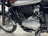 BSA Gold Star 650 2024 only 324 miles retro bike with a twist 650cc single 10