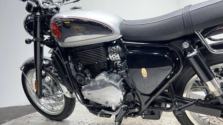 BSA Gold Star 650 2024 only 324 miles retro bike with a twist 650cc single 17