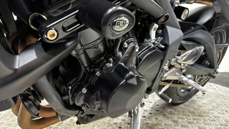 Triumph Street Triple R 2009 21K SERVICED WARRANTY VERY CLEAN 675CC 35