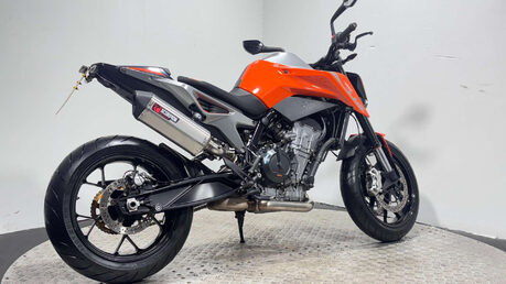 KTM Duke 2018 7K EXCELLENT CONDITION NEW MOT WARRANTY SERVICED 790CC 5