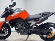 KTM Duke 2018 7K EXCELLENT CONDITION NEW MOT WARRANTY SERVICED 790CC 4