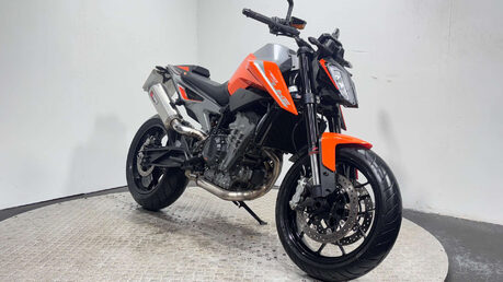 KTM Duke 2018 7K EXCELLENT CONDITION NEW MOT WARRANTY SERVICED 790CC 2