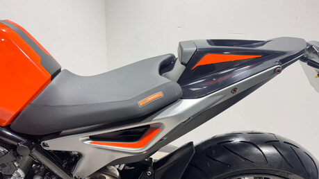 KTM Duke 2018 7K EXCELLENT CONDITION NEW MOT WARRANTY SERVICED 790CC 10