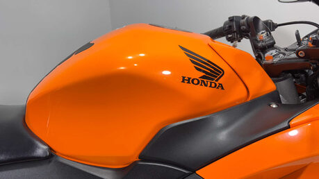 Honda CBR REPSOL 2017 7K SERVICED WARRANTY MOT 125CC SPORT BIKE 36