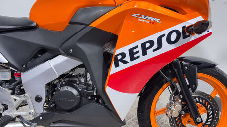 Honda CBR REPSOL 2017 7K SERVICED WARRANTY MOT 125CC SPORT BIKE 9