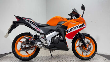 Honda CBR REPSOL 2017 7K SERVICED WARRANTY MOT 125CC SPORT BIKE 1