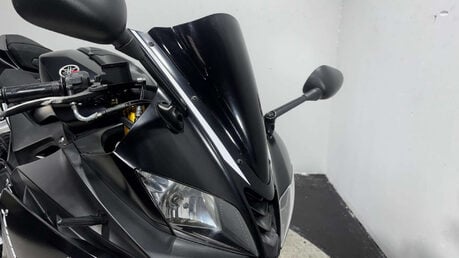 Yamaha R125 125 ABS Super Sports Petrol CVT Euro 4 (15 ps) 10