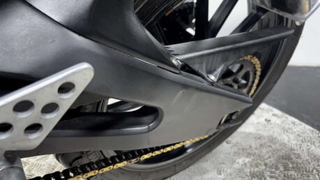 Yamaha R125 125 ABS Super Sports Petrol CVT Euro 4 (15 ps) 7