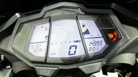 Yamaha R125 125 ABS Super Sports Petrol CVT Euro 4 (15 ps) 26
