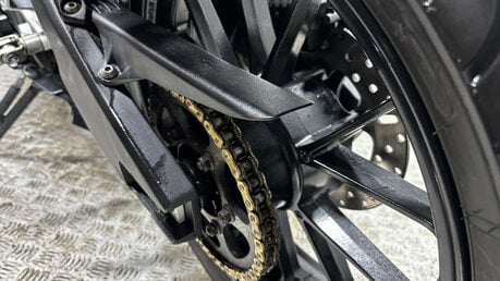 Yamaha R125 125 ABS Super Sports Petrol CVT Euro 4 (15 ps) 11