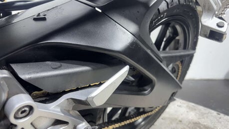 Yamaha MT-125 2017 20K 1 OWNER WARRANTY SERVICED 125CC LEARNER BIKE 35