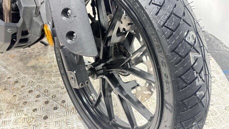 Yamaha MT-125 2017 20K 1 OWNER WARRANTY SERVICED 125CC LEARNER BIKE 9