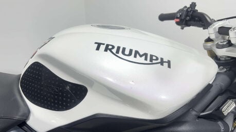 Triumph Street Triple 2016 66 PLATE 7K SERVICED WARRANTY VERY CLEAN SC PROJECT EXHAUST 35