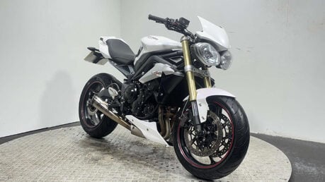 Triumph Street Triple 2016 66 PLATE 7K SERVICED WARRANTY VERY CLEAN SC PROJECT EXHAUST 2