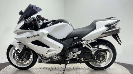 Honda VFR VTEC 2010 14K GREAT CONDITION SERVICED WARRANTY 800CC 4