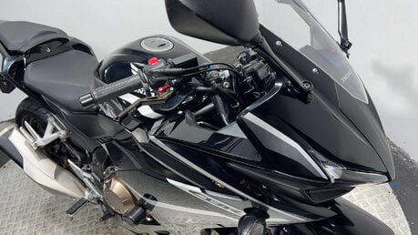 Honda CBR500R CBR 500 2018 9K NEW MOT WARRANTY SERVICED 500CC A2 17