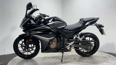 Honda CBR500R CBR 500 2018 9K NEW MOT WARRANTY SERVICED 500CC A2 4