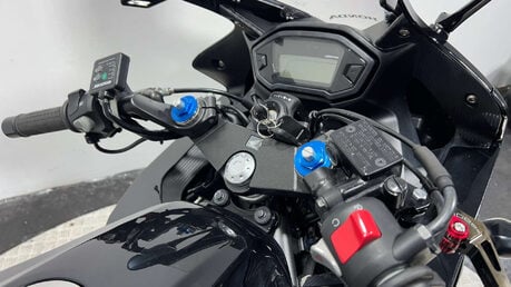 Honda CBR500R CBR 500 2018 9K NEW MOT WARRANTY SERVICED 500CC A2 14