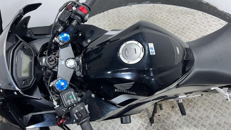 Honda CBR500R CBR 500 2018 9K NEW MOT WARRANTY SERVICED 500CC A2 37