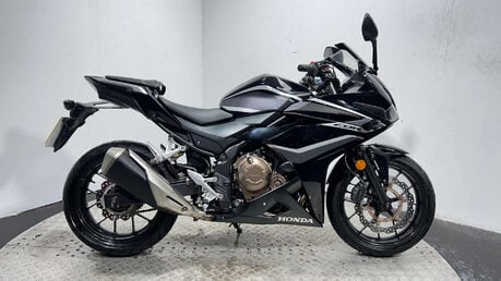 Honda CBR500R CBR 500 2018 9K NEW MOT WARRANTY SERVICED 500CC A2 1