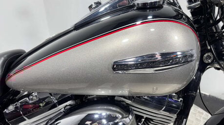 Harley-Davidson Dyna Super Glide FXDC 2009 29K GREAT CONDITION NEW MOT 1584 CRUISER BIKE 17