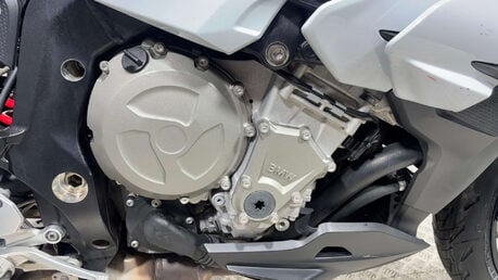 BMW S1000XR 2016 23K MOT OCTOBER 2026 SERVICED NEW TYRES WARRANTY 40
