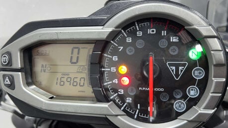 Triumph Tiger XRx Adventure bike 2015 16k full luggage 800cc tourer 26