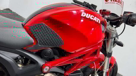 Ducati Monster 796 2011 11K STREETFIGHTER WARRANTY NEW MOT RIDES GREAT 17