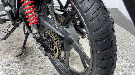 Honda CB 2022 8K NEW MOT WARRANTY 125CC COMMUTER LEARNER BIKE 19