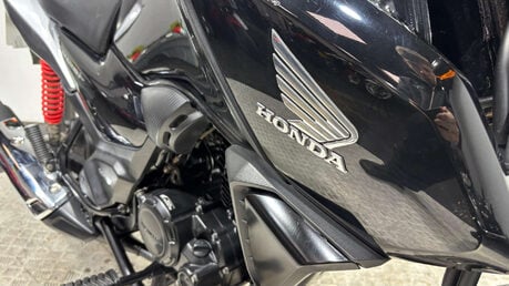 Honda CB 2022 8K NEW MOT WARRANTY 125CC COMMUTER LEARNER BIKE 29
