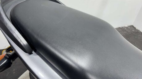 Honda CB 2022 8K NEW MOT WARRANTY 125CC COMMUTER LEARNER BIKE 34