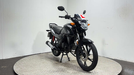 Honda CB 2022 8K NEW MOT WARRANTY 125CC COMMUTER LEARNER BIKE 3