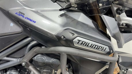 Triumph Explorer 1215 2012 31K LONG MOT SERVICED LUGGAGE ADVENTURE BIKE 44