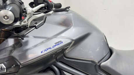 Triumph Explorer 1215 2012 31K LONG MOT SERVICED LUGGAGE ADVENTURE BIKE 43