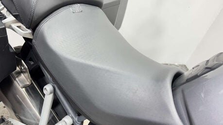 Triumph Explorer 1215 2012 31K LONG MOT SERVICED LUGGAGE ADVENTURE BIKE 39