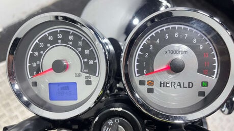Herald Motor Co Classic 2020 1K NEW MOT WARRANTY RETRO BIKE 400CC 9