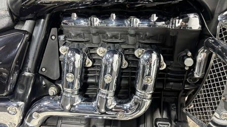 Triumph Rocket 3 2.3 LITRE 2009 14K MOT NOVEMBER 2026 NEW TYRES CRUISER BIKE 8