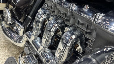 Triumph Rocket 3 2.3 LITRE 2009 14K MOT NOVEMBER 2026 NEW TYRES CRUISER BIKE 27