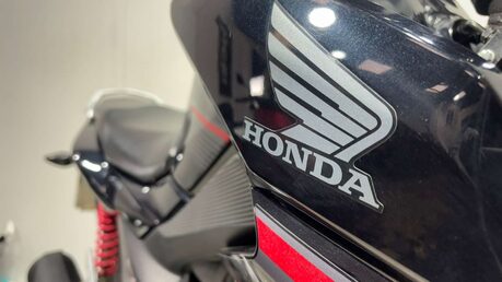 Honda CB GLR 125 2017 14K MOT NOVEMBER 2026 WARRANTY 125CC COMMUTER BIKE 12