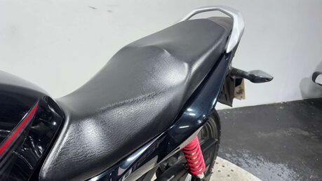 Honda CB GLR 125 2017 14K MOT NOVEMBER 2026 WARRANTY 125CC COMMUTER BIKE 33