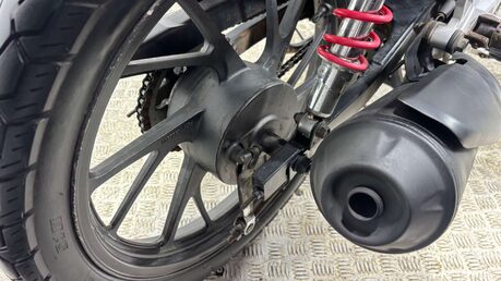 Honda CB GLR 125 2017 14K MOT NOVEMBER 2026 WARRANTY 125CC COMMUTER BIKE 24