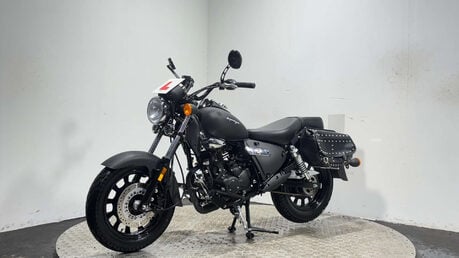 Keeway Superlight 125 2024 400 MILES 125CC LIGHTWEIGHT CRUISER BIKE PANNIERS 5