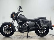 Keeway Superlight 125 2024 400 MILES 125CC LIGHTWEIGHT CRUISER BIKE PANNIERS 4