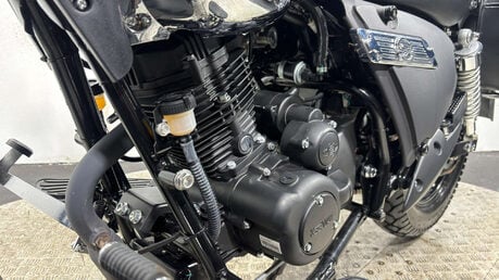 Keeway Superlight 125 2024 400 MILES 125CC LIGHTWEIGHT CRUISER BIKE PANNIERS 19