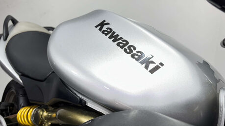 Kawasaki Er ER6 2006 19K GOOD RUNNING PROJECT BIKE SPARES OR REPAIR 650CC A2 17