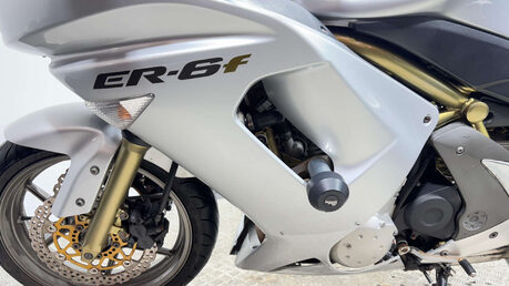 Kawasaki Er ER6 2006 19K GOOD RUNNING PROJECT BIKE SPARES OR REPAIR 650CC A2 18