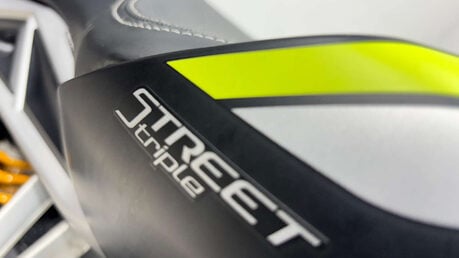 Triumph Street Triple RS 2020 4K MOT SERVICED TOP SPEC SPORTS BIKE TRIPLE 765CC 19